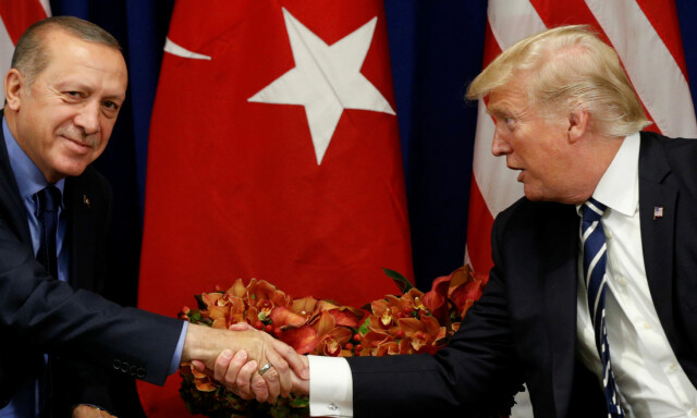 image: Benekter Trumps versjon av telefonsamtale: - Uttrykte ingen bekymringer